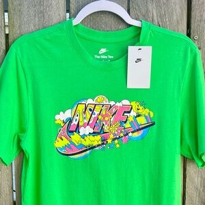 *NWT Nike | Green Trippy Swoosh Graphic T-Shirt Men's Size Small